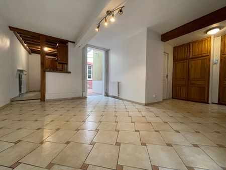 Location Appartement 5 pièces 135m² - Photo 4