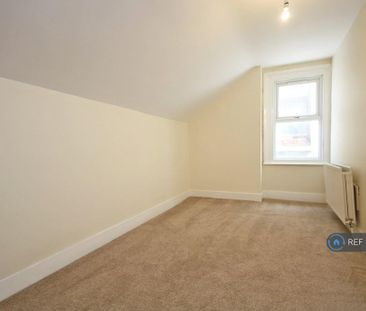 2 bedroom maisonette to rent - Photo 6