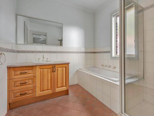 Low Maintenance Living in Essendon - Photo 1