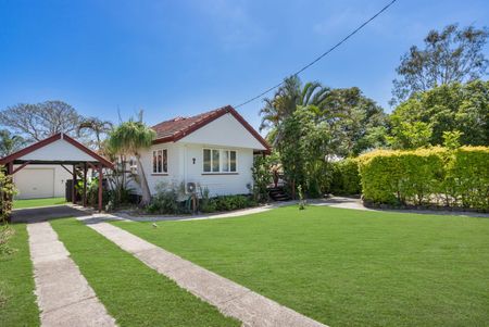 A Perfect Family Home with a Shed, Carports and Outdoor Oasis - Photo 5