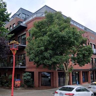 Beautiful One Bedroom Apartment in Downtown Victoria #992VU - Photo 4