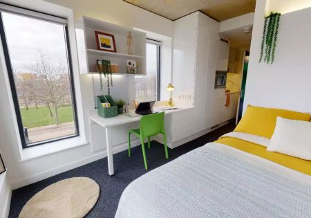 Silver Studio - Photo 2