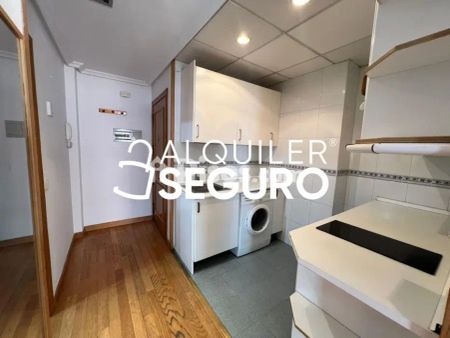 Estudio en alquiler en Tetuan - Foto 4