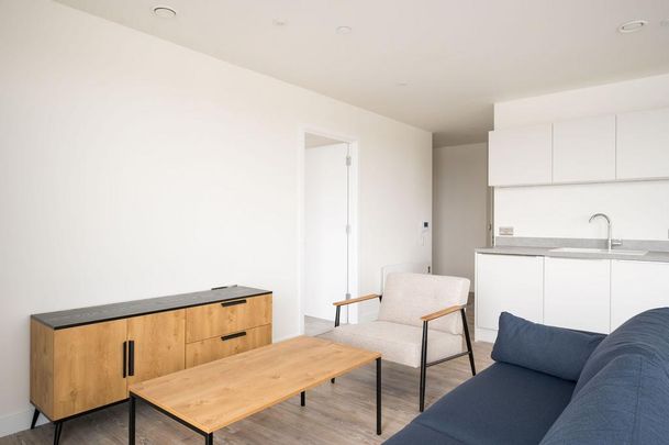 3 bedroom flat to rent - Photo 1