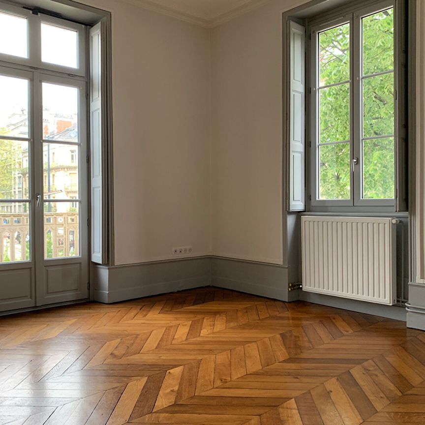 HYPERCENTRE – T3/4 – 87.49 M² - Photo 1