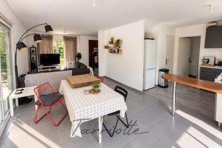 VILLA - 10897 - Photo 2