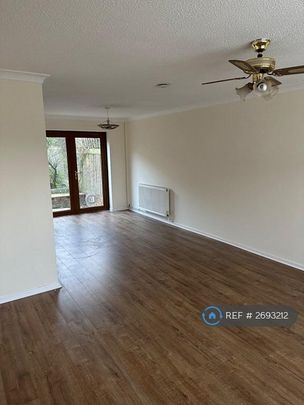 3 bedroom terraced house to rent - Photo 1