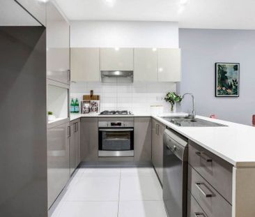 Stunning 2 Bedroom Apartment!! - Photo 4