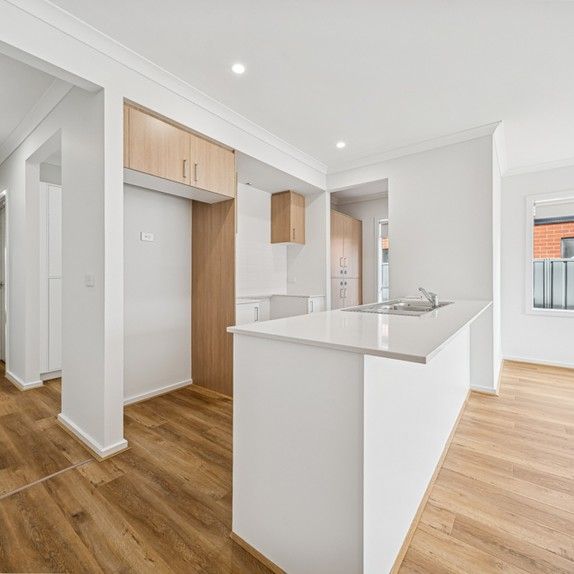 43 Uptown Crescent - Photo 1