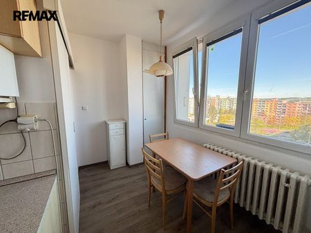 Pronájem bytu 2+1 60 m² - Fotografie 5