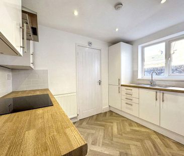 3 bed terraced house to rent in NE31 - Photo 5