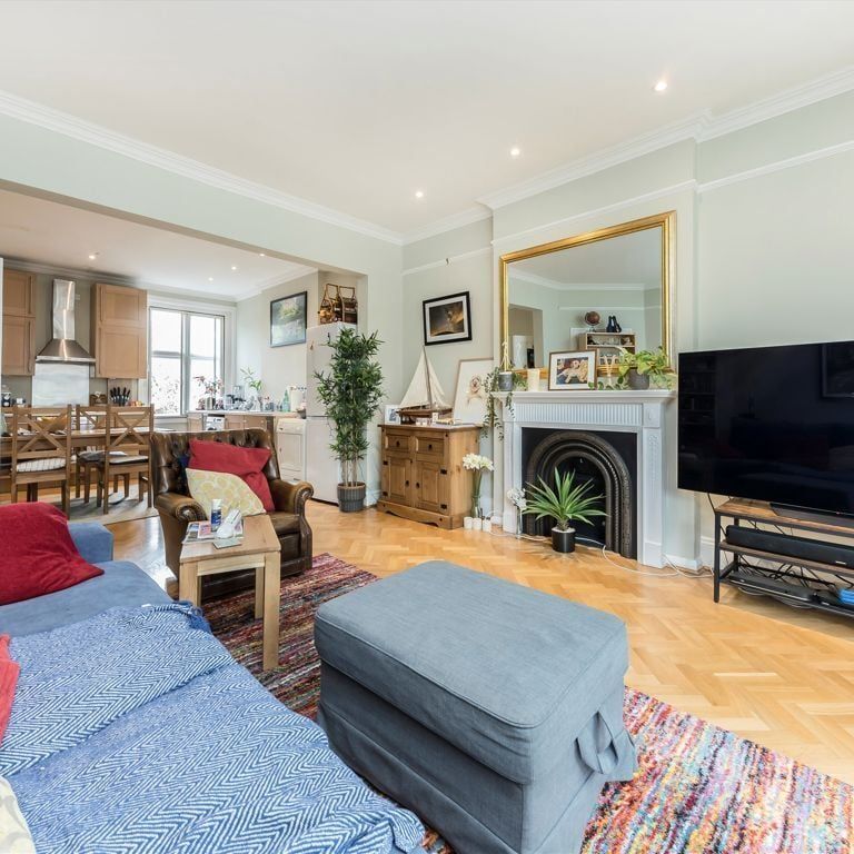 Addison Grove, W4 1ER, London - Photo 1