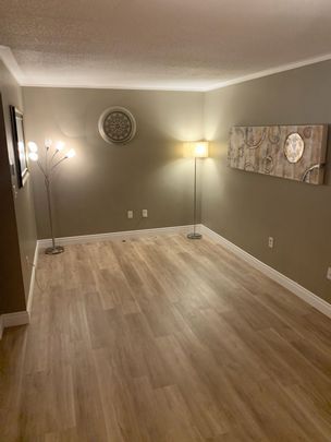 For Lease - 3036 Dewridge Avenue, Oakville, Ontario - Photo 1