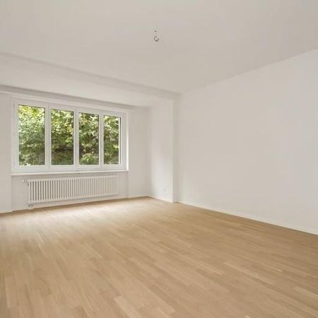 4.5-Zimmer-Wohnung mit vier Balkone im Zentrum von Biel zu vermieten - Photo 2