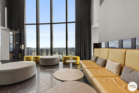 3305 / 138 Spencer Street - Photo 2