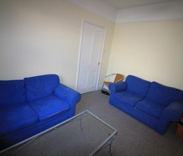 4 bedroom terraced house to rent - Photo 1