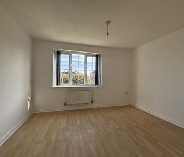 2 bedroom ground floor flat to rent - Photo 4