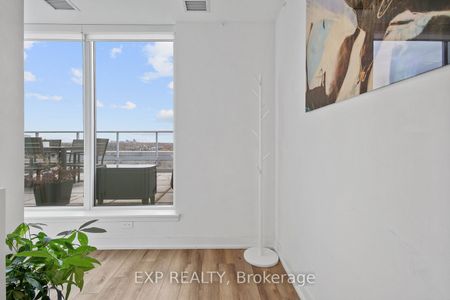 Riverside Square Lofts 15-45 , #1301 - Photo 2