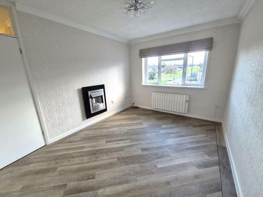 2 bedroom property to rent - Photo 1