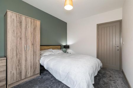 1 bedroom in a house share to rent - Photo 3