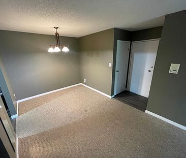 1313-315 Southampton Drive SW, Calgary - Photo 1