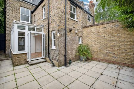 4 bedroom terraced house to rent - Photo 2