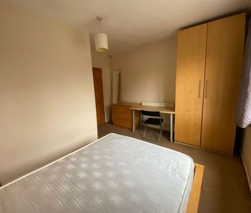 4 Bed Student Accommodation - Photo 1