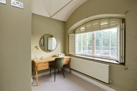 4 bedroom apartment to rent - Photo 3