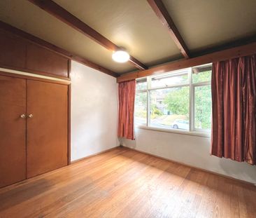 LOVELY THREE BEDROOM HOME - Photo 1