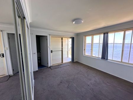 Well Presented Townhouse with Water Views!! - Photo 2