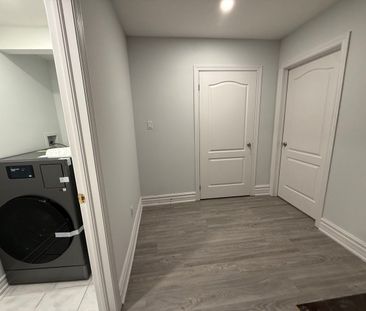 For Lease - 206 Corner Ridge Road Unit# Basement Unit One, Aurora, ... - Photo 5