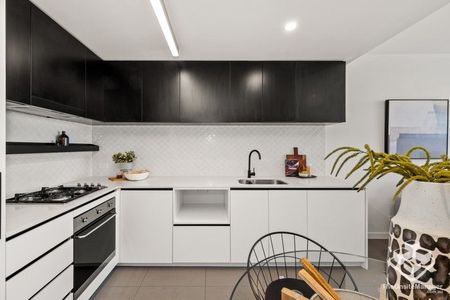 UNFURNISHED 1 BEDROOM APARTMENT IN WEST END - Photo 3