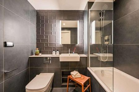 Cherry Park Lane, Stratford, E20 - Photo 4