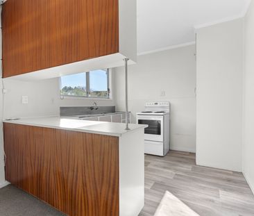 3A/117 Seaview Road, Westown - Photo 1