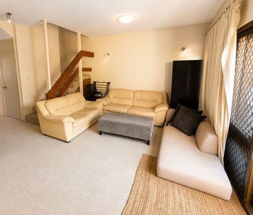 Marsfield - Photo 1
