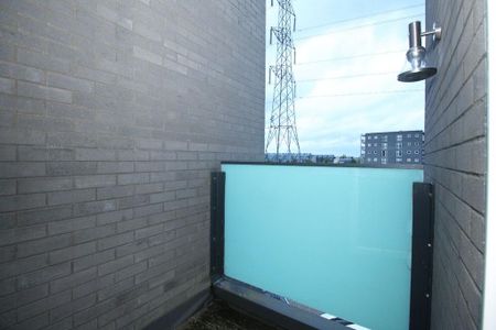 4 bedroom terraced house to rent - Photo 4