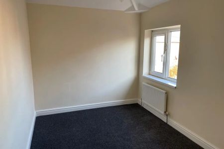 Highstone Vale - Photo 4
