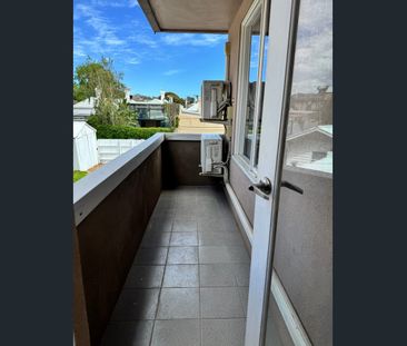 Sunny Style In Lifestyle Pocket - Photo 6