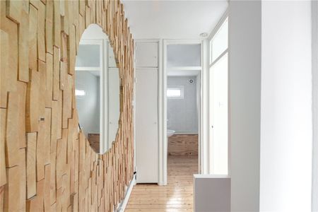 Upcott House, E3 - Photo 2