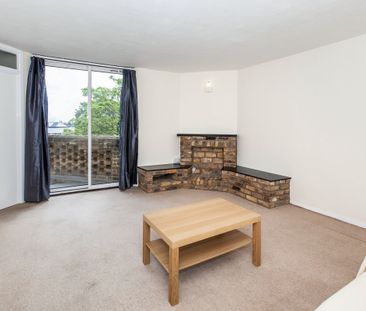 1 bedroom property to rent - Photo 3