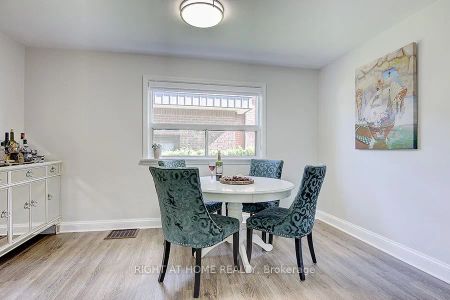 Detached Home For Lease | W9253113 - Photo 2