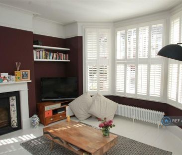 3 bedroom end of terrace house to rent - Photo 4