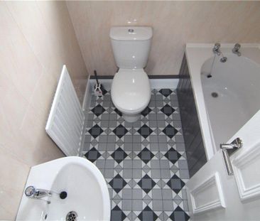 2 bedroom terraced house to rent - Photo 6