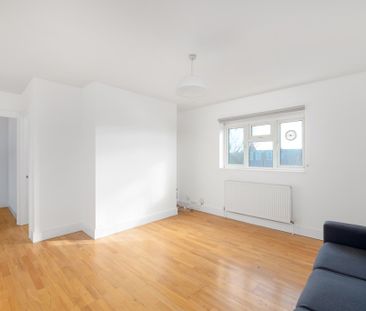 2 Bedroom Apartment, Effra Road, London - Photo 1