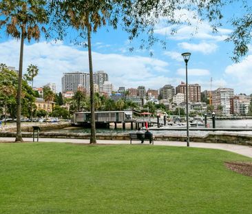 Peaceful Apartment Graced with Sublime Harbour Views - Unfurnished - Photo 3