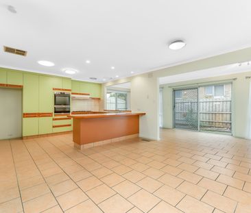 IDEAL FAMILY LIVING IN SOUGHT-AFTER WHEELERS HILL - Photo 4