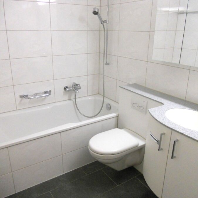 Suchen Sie eine Wohnung an zentraler Lage mit guten Verkehrsanbindungen? - Photo 1