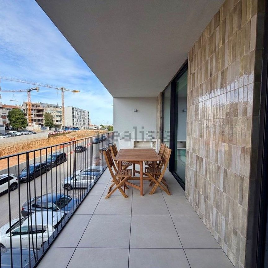 Apartamento em Candal - Regadas, Santa Marinha - Photo 1