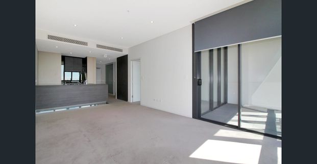 Premium Apartment Living in the Heart of Parramatta - Photo 1