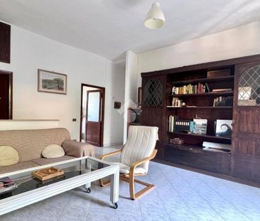 Quadrilocale viale Regina Margherita 61, Centro, Caprarola - Photo 1